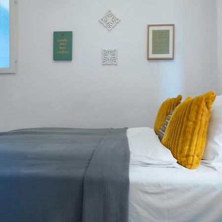 Chic Central Flat With River View Будапеща Екстериор снимка